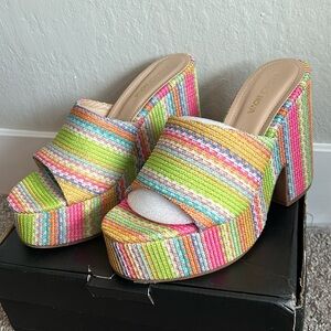 Womans size 8 crotchet material multi color heel wedges